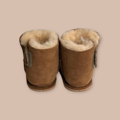 Botinha&#x20;crian&#x00E7;a&#x20;com&#x20;velcro