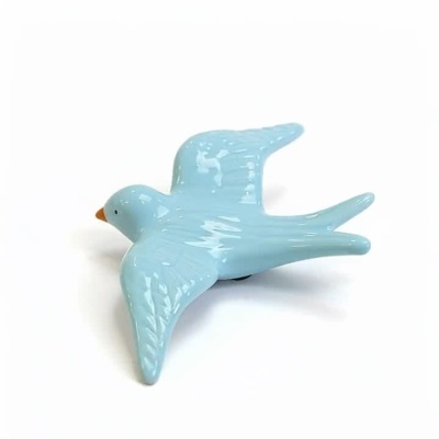 Andorinha&#x20;m&#x00E9;dia