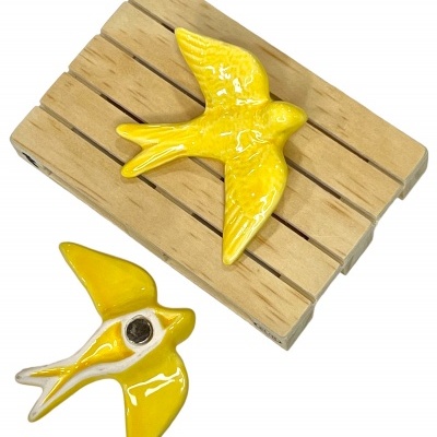 Andorinha&#x20;em&#x20;cer&#x00E2;mica&#x20;c&#x2F;&#x20;&#x00ED;man