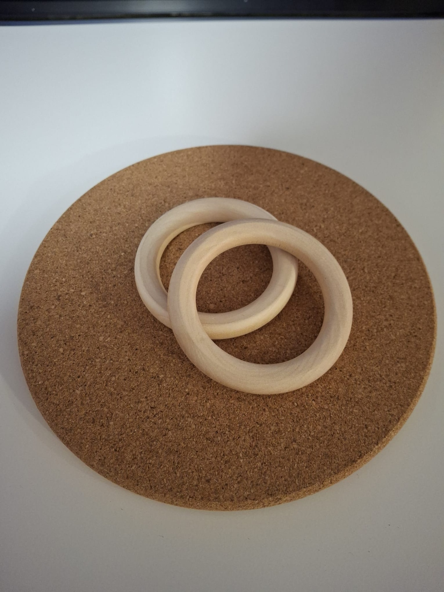 Argola de Madeira (7cm) - 2 Unidades