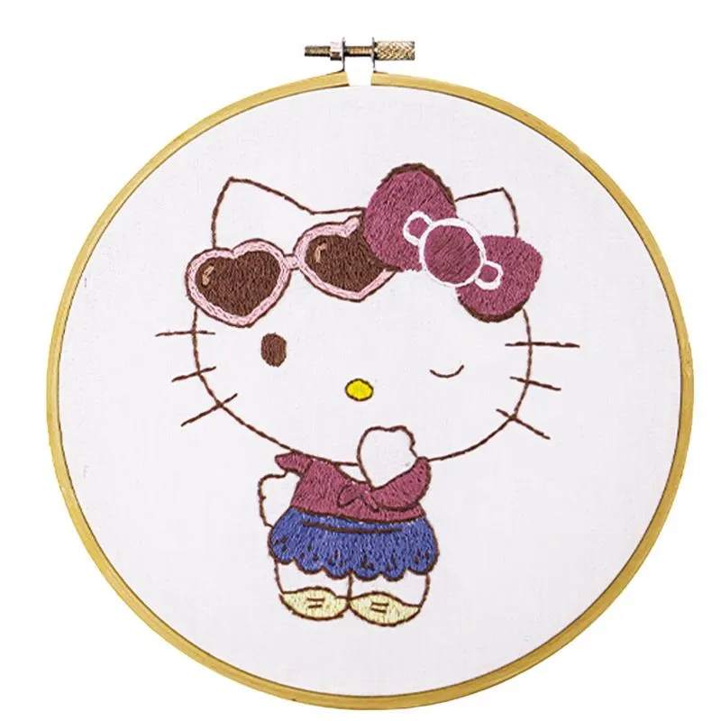 Kit Bordado Hello Kiiy Círculo - Fashion