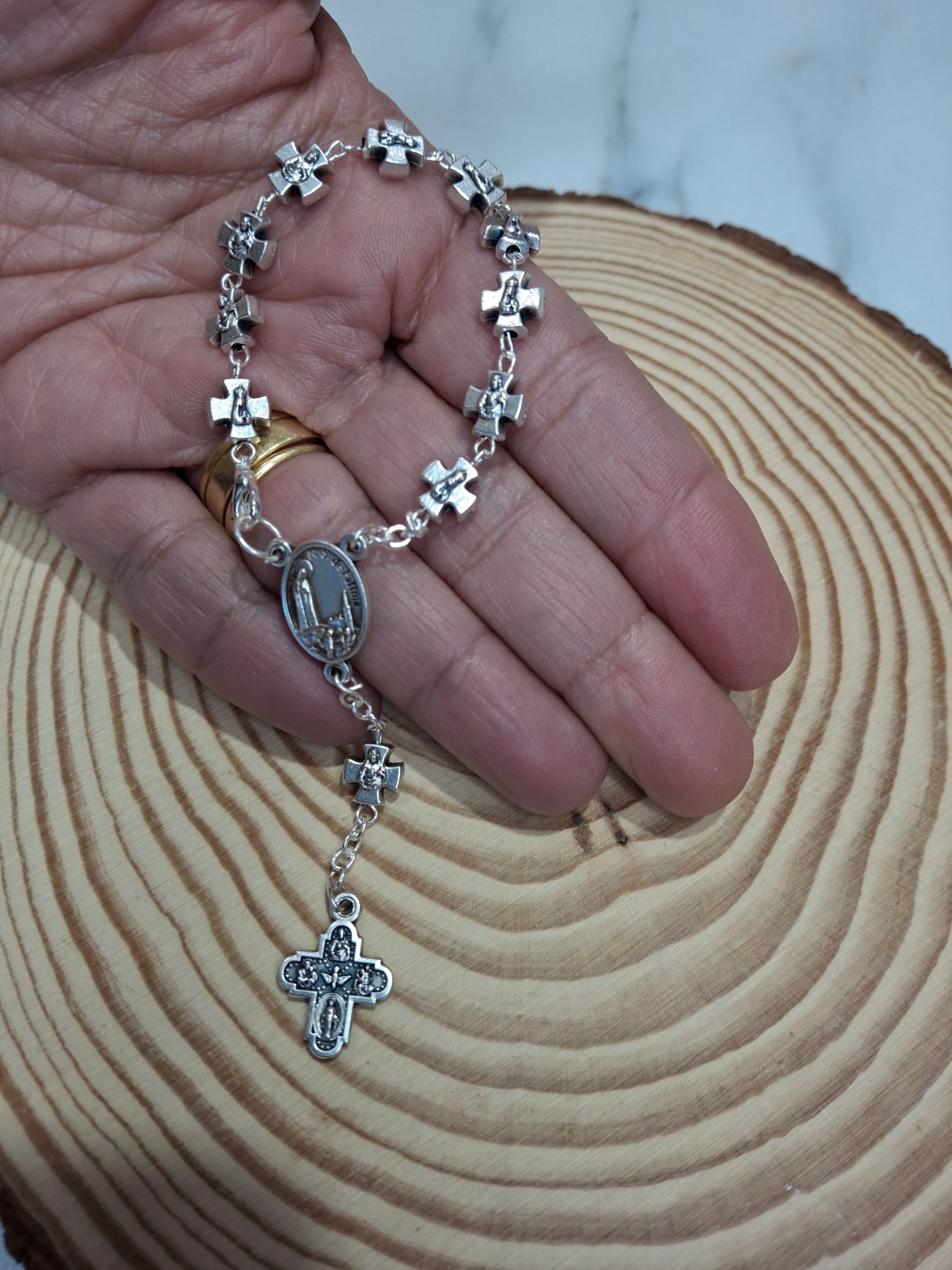 Dezena em Metal com Cruz Celtica