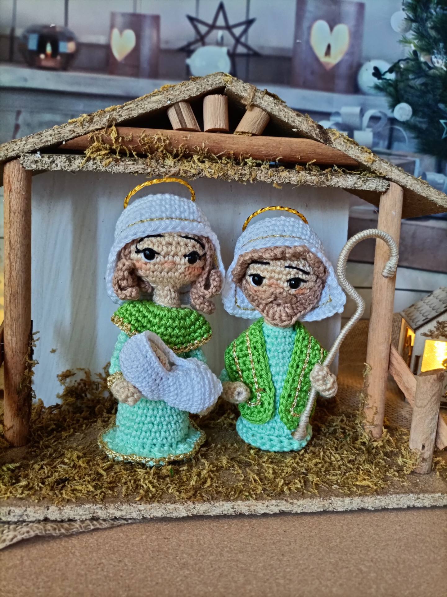 Mini Sagrada Família de Nazaré em Crochê  (Amigurumi) + Casinha