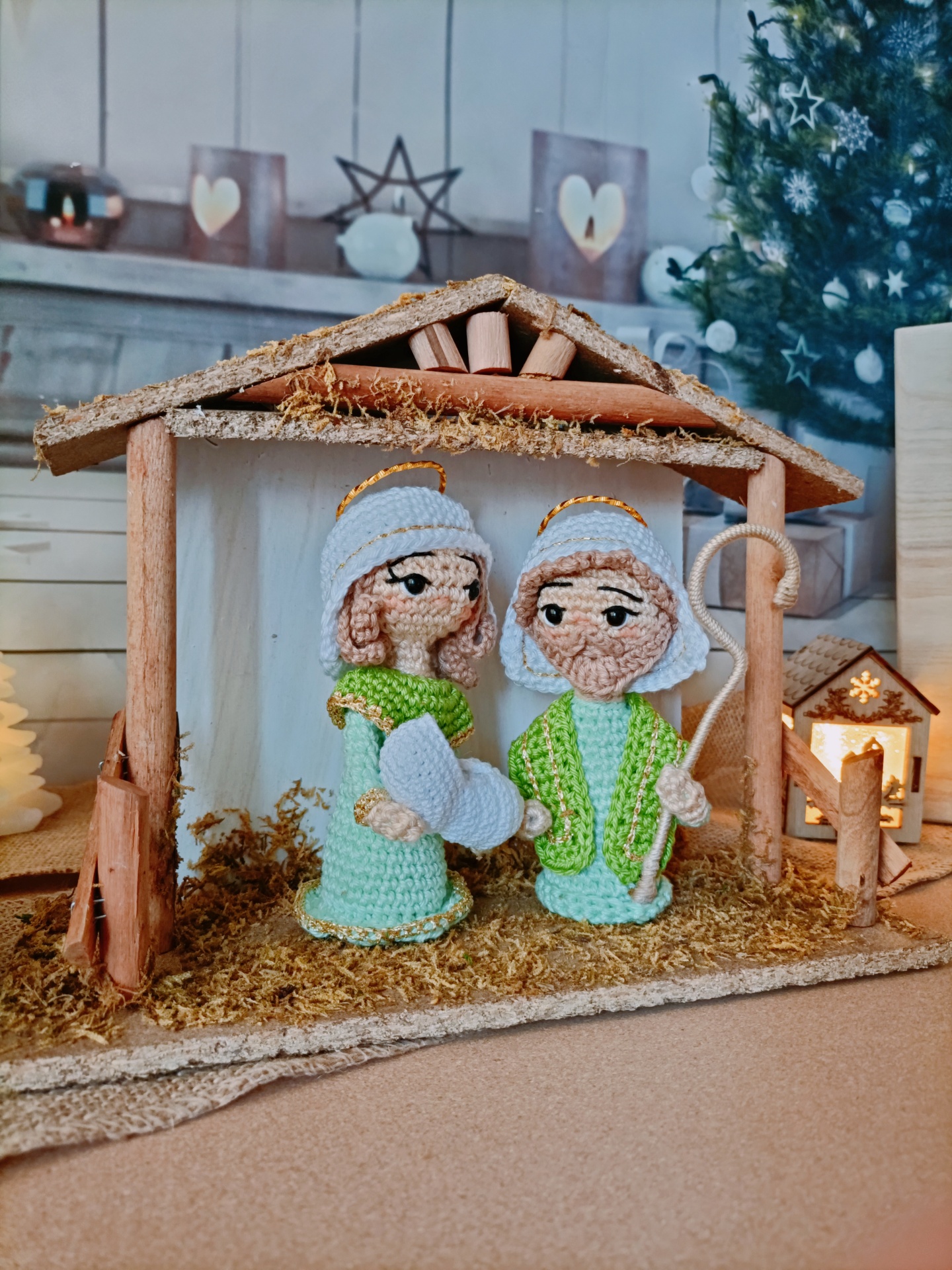 Mini Sagrada Família de Nazaré em Crochê  (Amigurumi) + Casinha