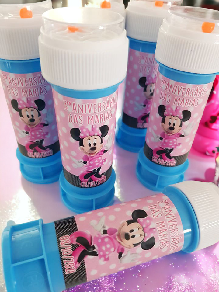 Tubo com bolas de sabão