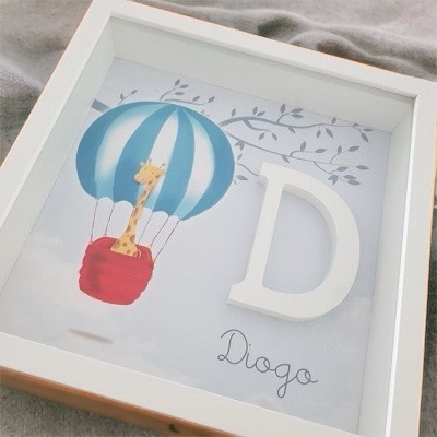 Quadro com Inicial em madeira