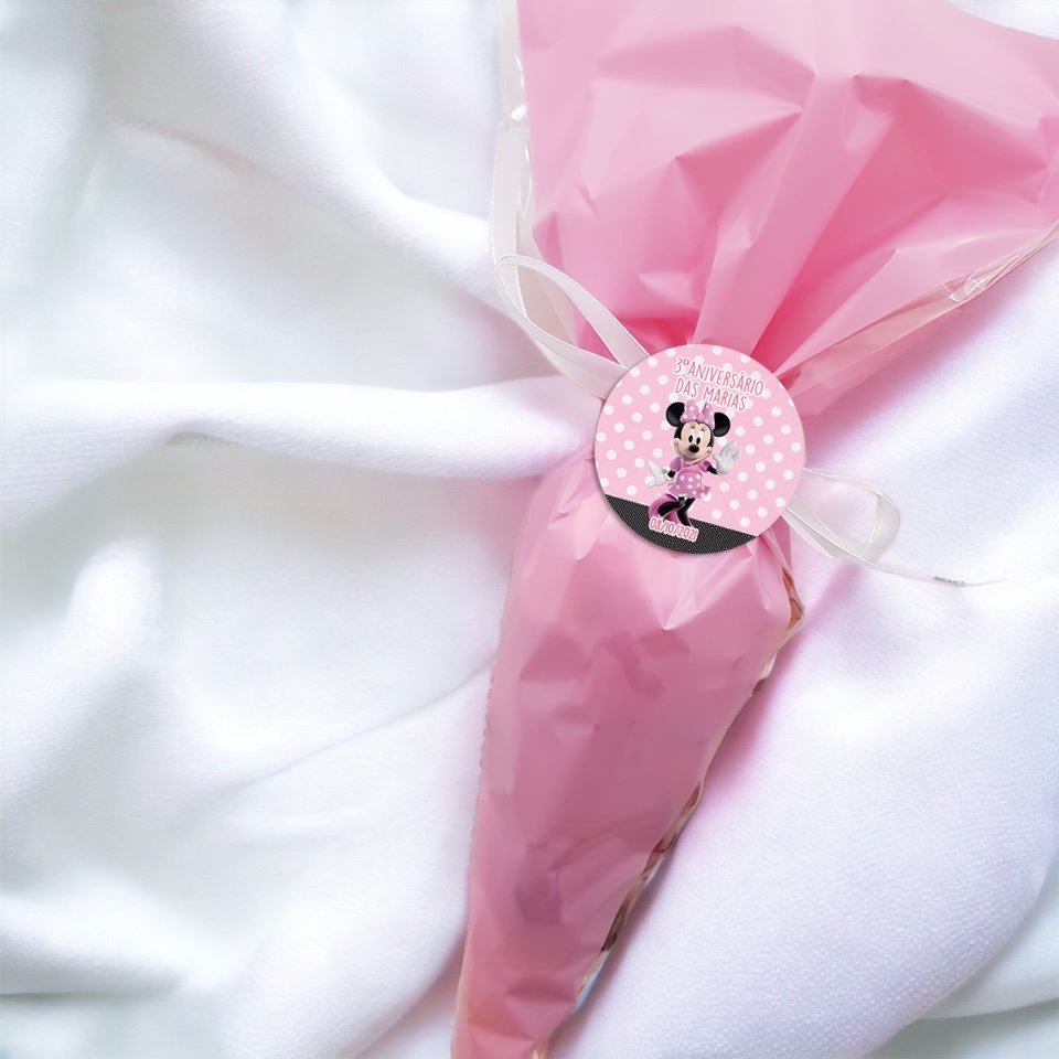 Saquinhos e cones  com Gomas personalizados