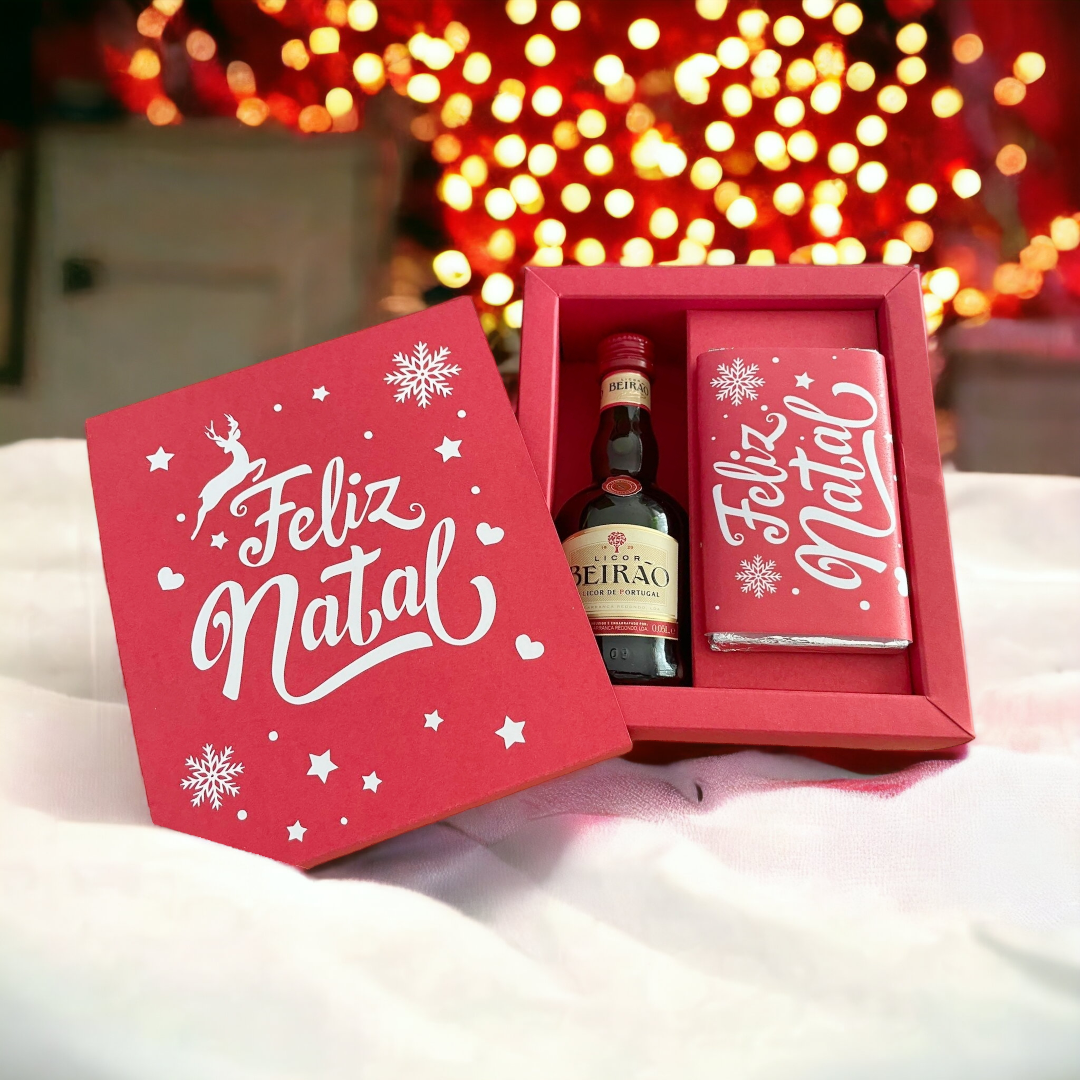 Caixa com Licor miniatura e chocolates.