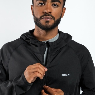 Casaco Desportivo com Capuz (Preto)