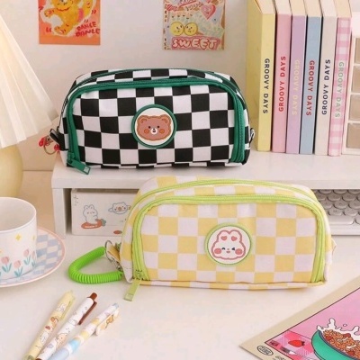 Estojo "square"  amarelo/lima