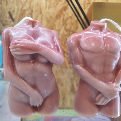 Vela torsos tímidos
