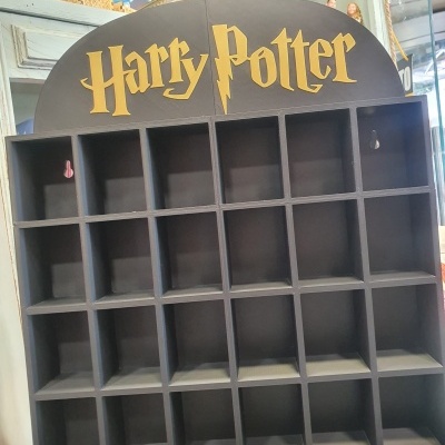 Expositor figurinhas Harry Potter