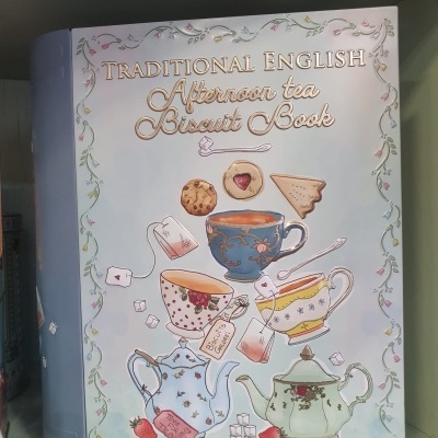 Caixa metal  livro afternoon tea