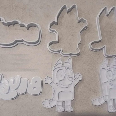 kit cortantes e carimbo bolachas bluey