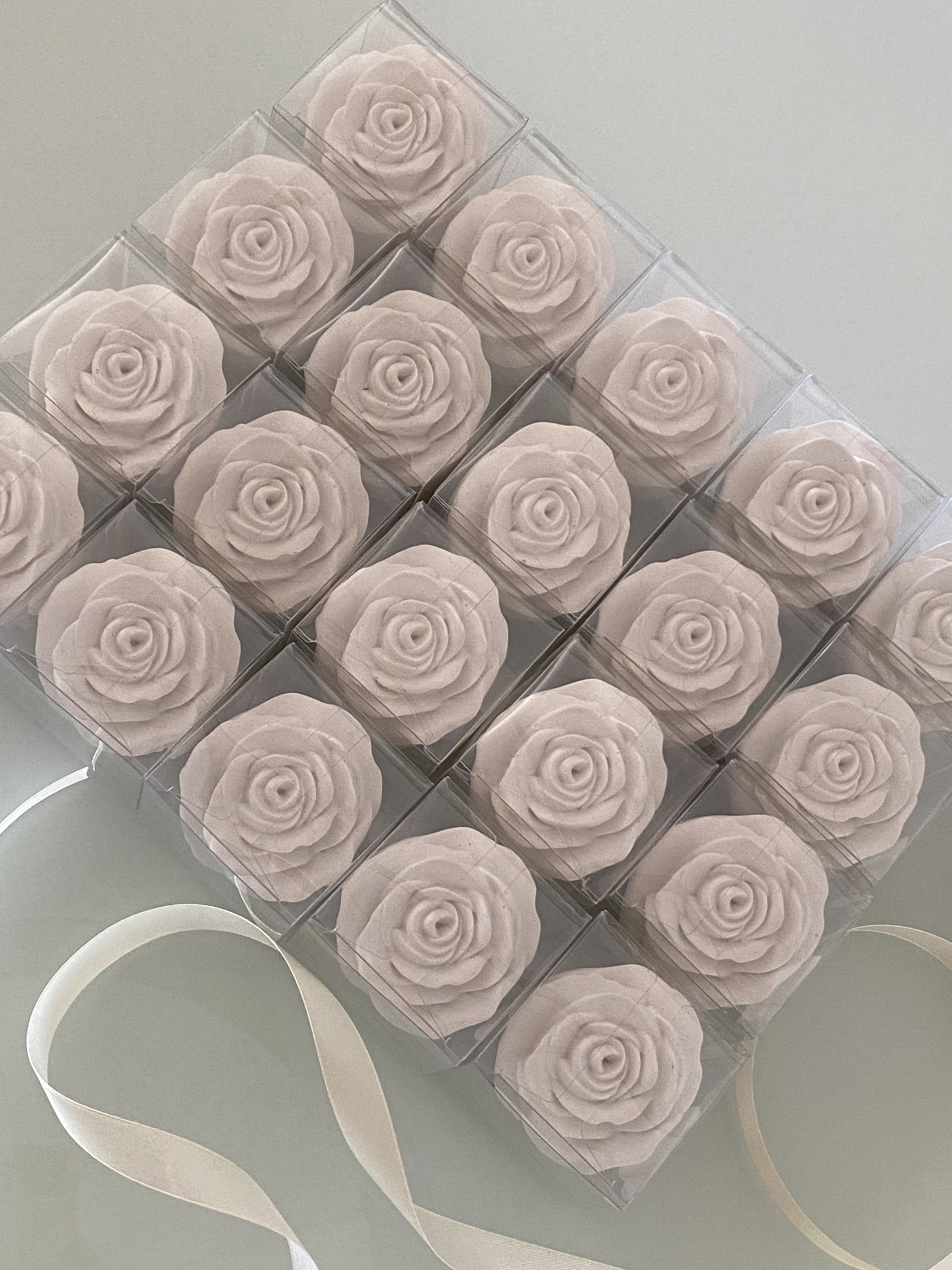 Lembrança - Rosa Gesso perfumado