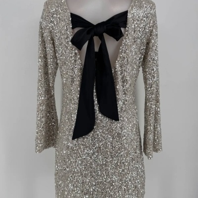 Vestido Lantejoulas c/ Laço costas