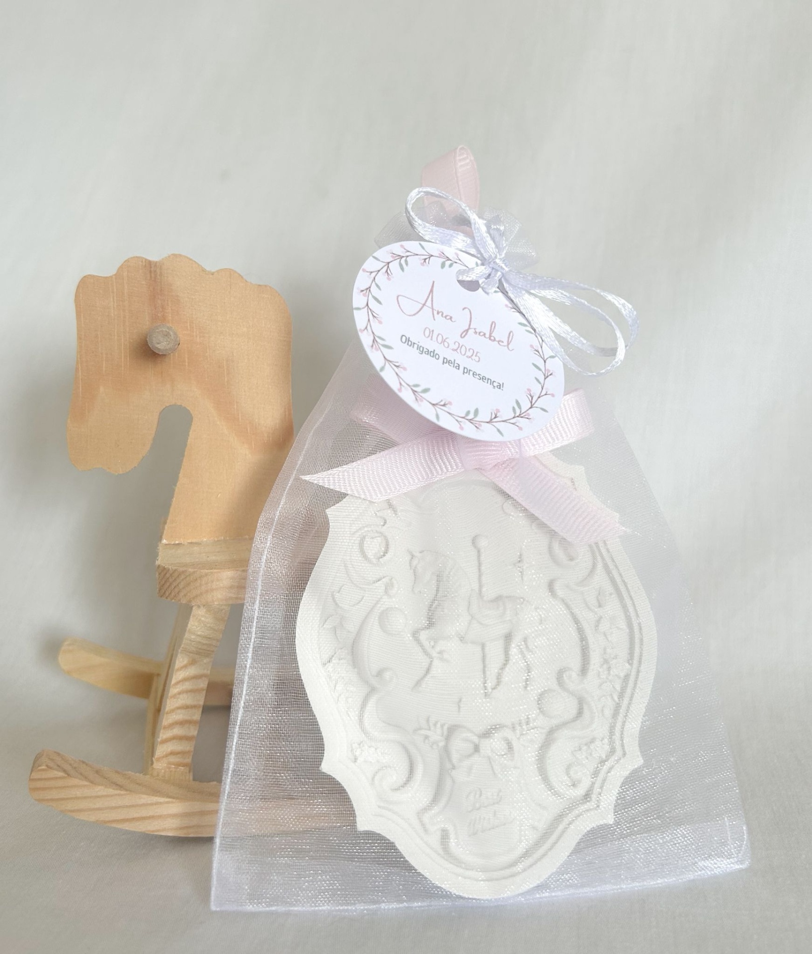 Carrossel em gesso perfumado