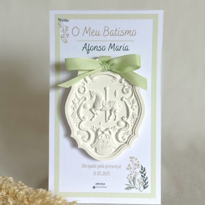 Carrossel em gesso perfumado
