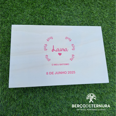 Caixa batismo personalizada com flores secas