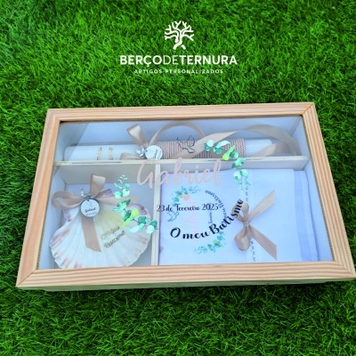 Caixa batismo personalizada tampa em vidro Bege