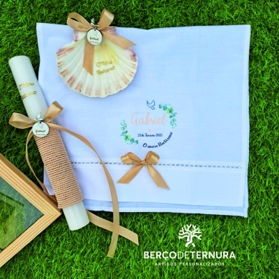 Caixa batismo personalizada tampa em vidro Bege