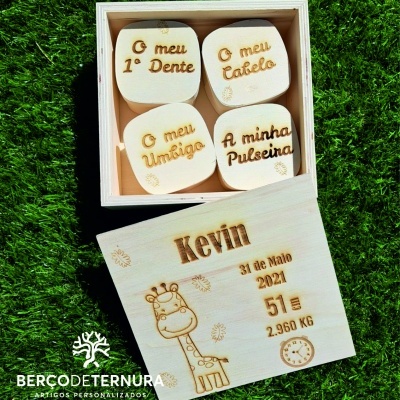 Caixa de recordações girafinha