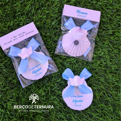 Lembrança iman - concha com anjo