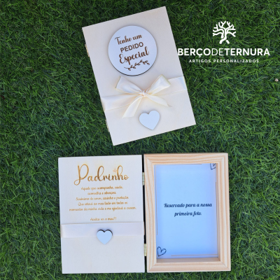 Convite moldura Padrinhos