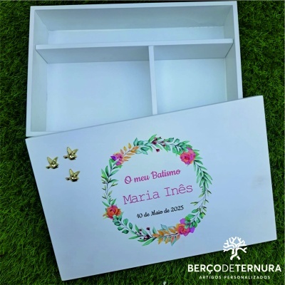 Caixa de batismo personalizada branca