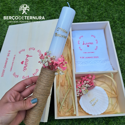 Caixa batismo personalizada com flores secas