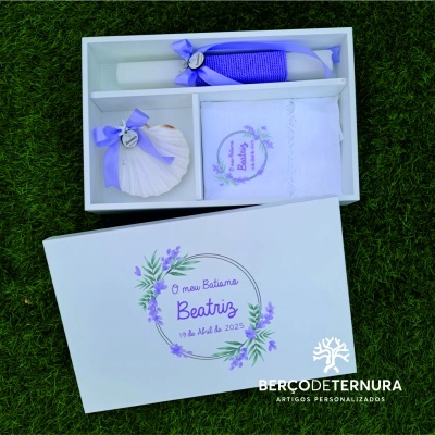 Caixa de batismo personalizada branca