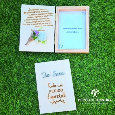 Convite madrinha / padrinho - Moldura livro