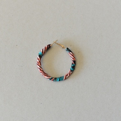 Brincos de capulana circulares