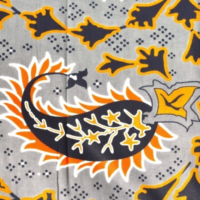 Capulana Niassa com tons laranja