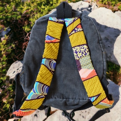 Mochila de ganga com capulana