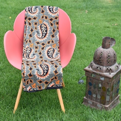 Capulana Niassa com tons laranja