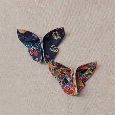 Pregadeira em tecido - Borboleta
