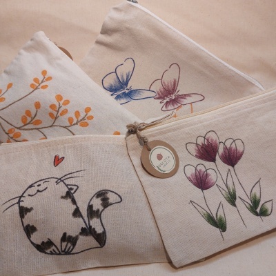 Bolsa pintada à mão