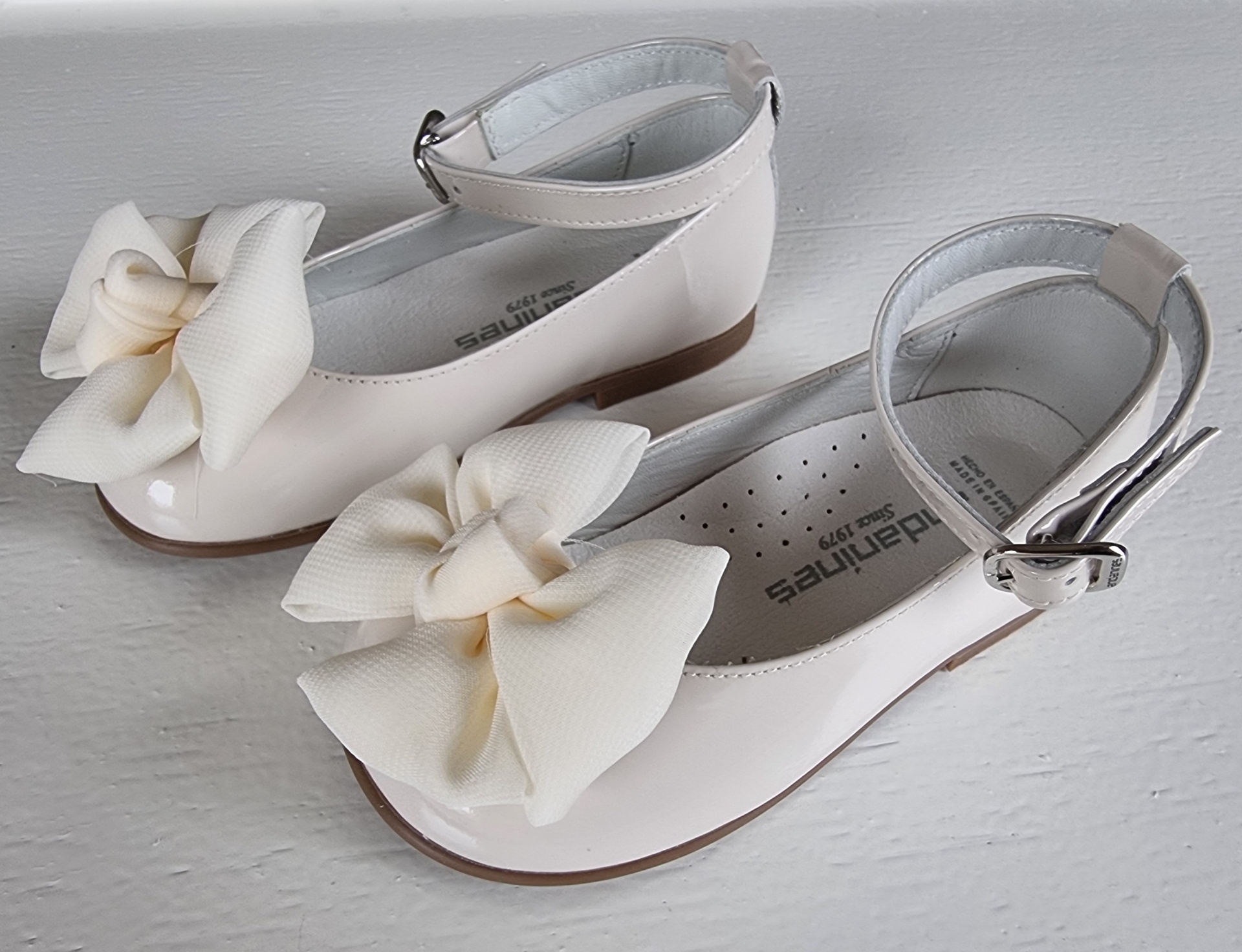 Sapato Andanines com Laço