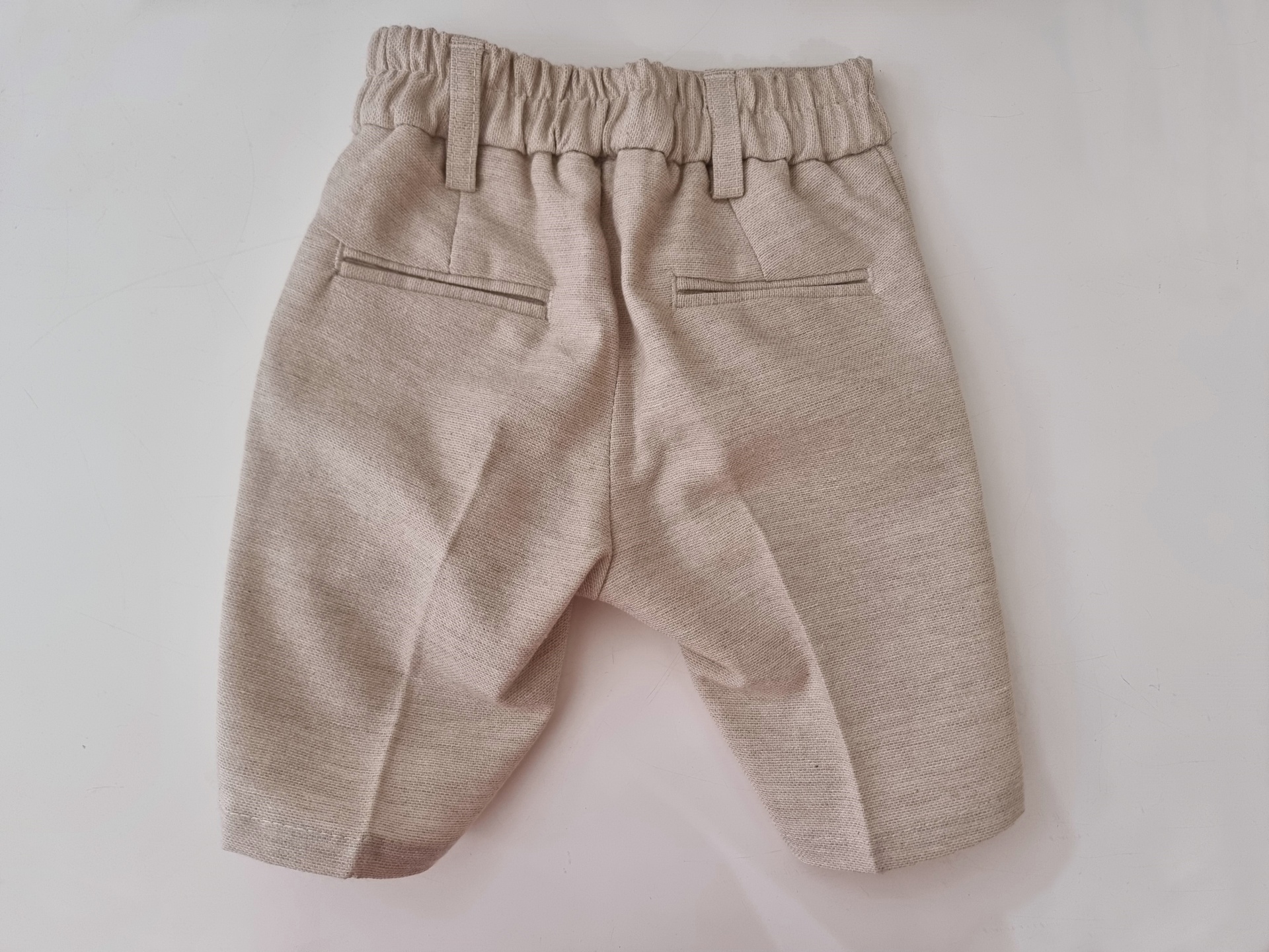 Bermuda Emanuel Pris