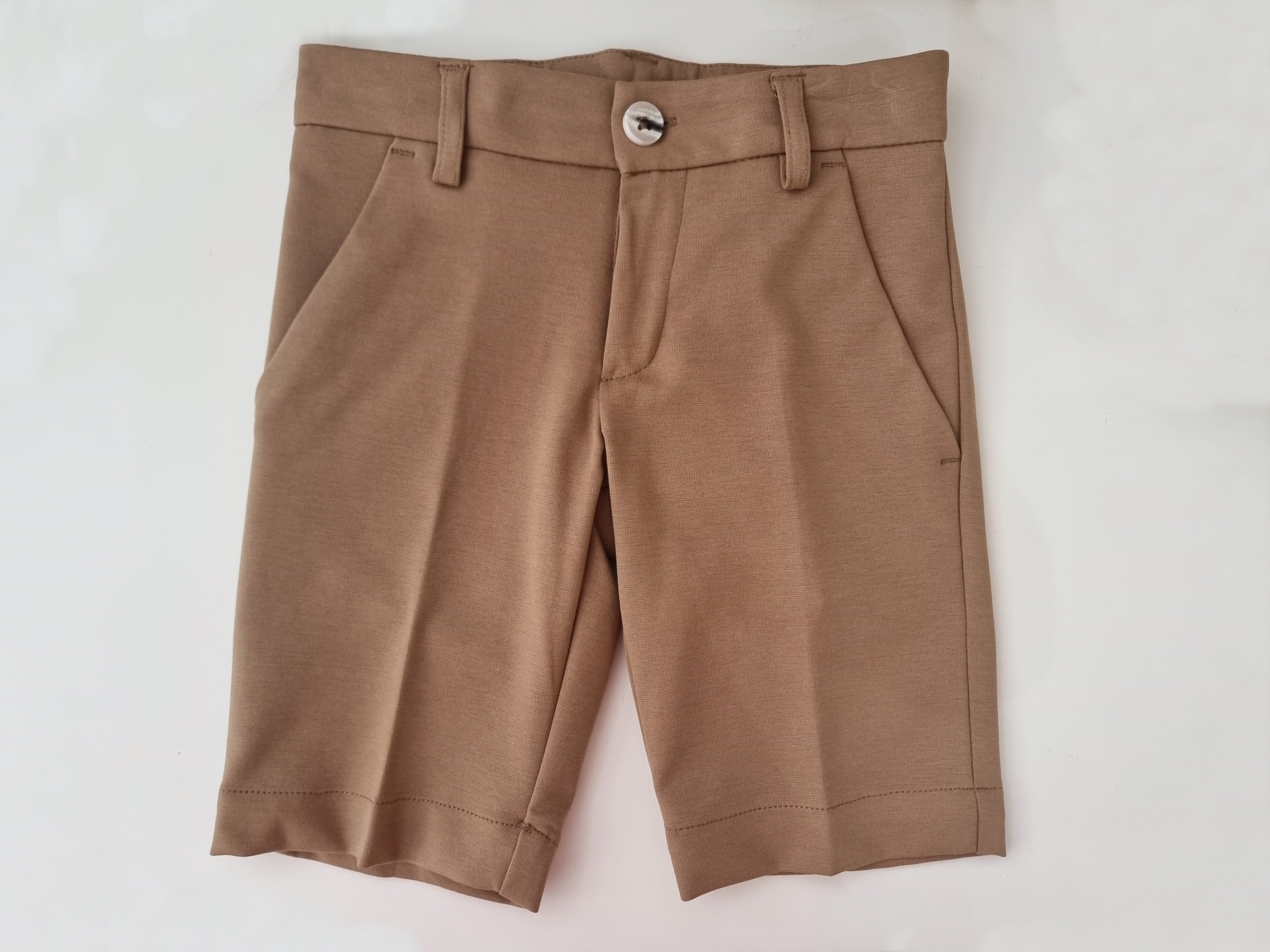 Bermuda Emanuel Pris