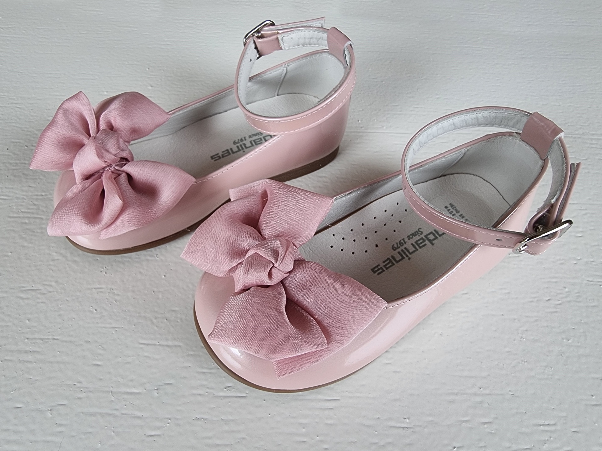 Sapato Andanines Rosa com Laço