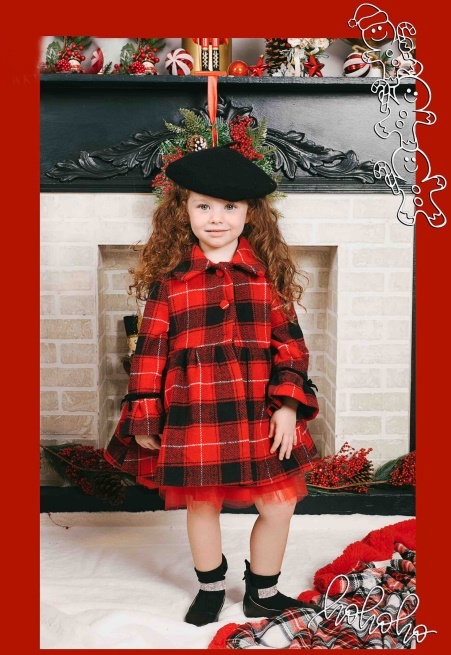 Akyta casaco vermelho e preto