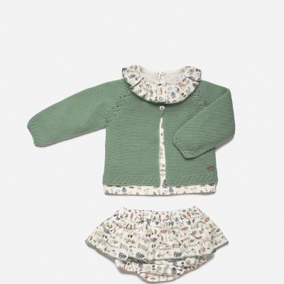 Conjunto Menina