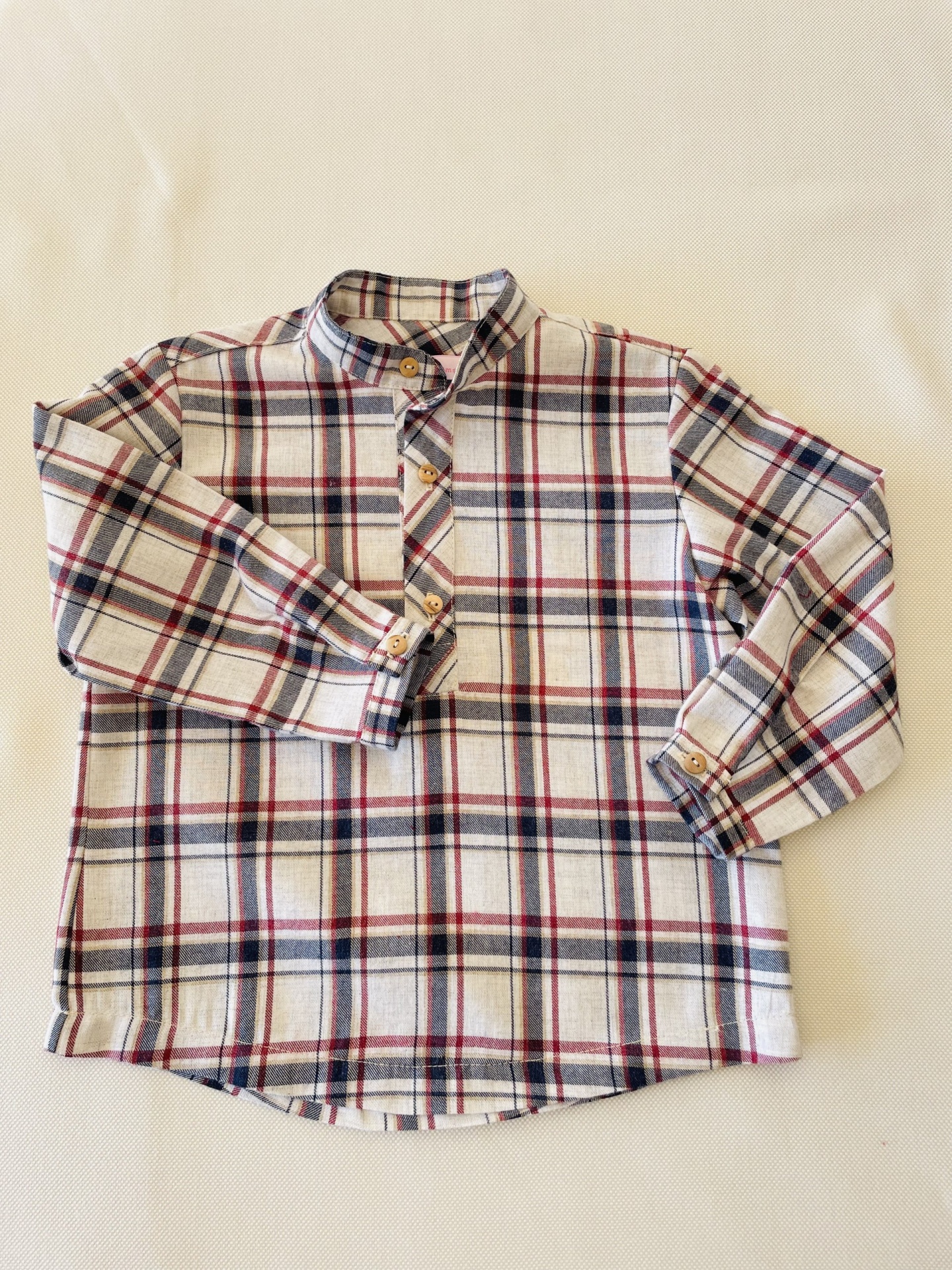 Camisa em tartan azul e bordô