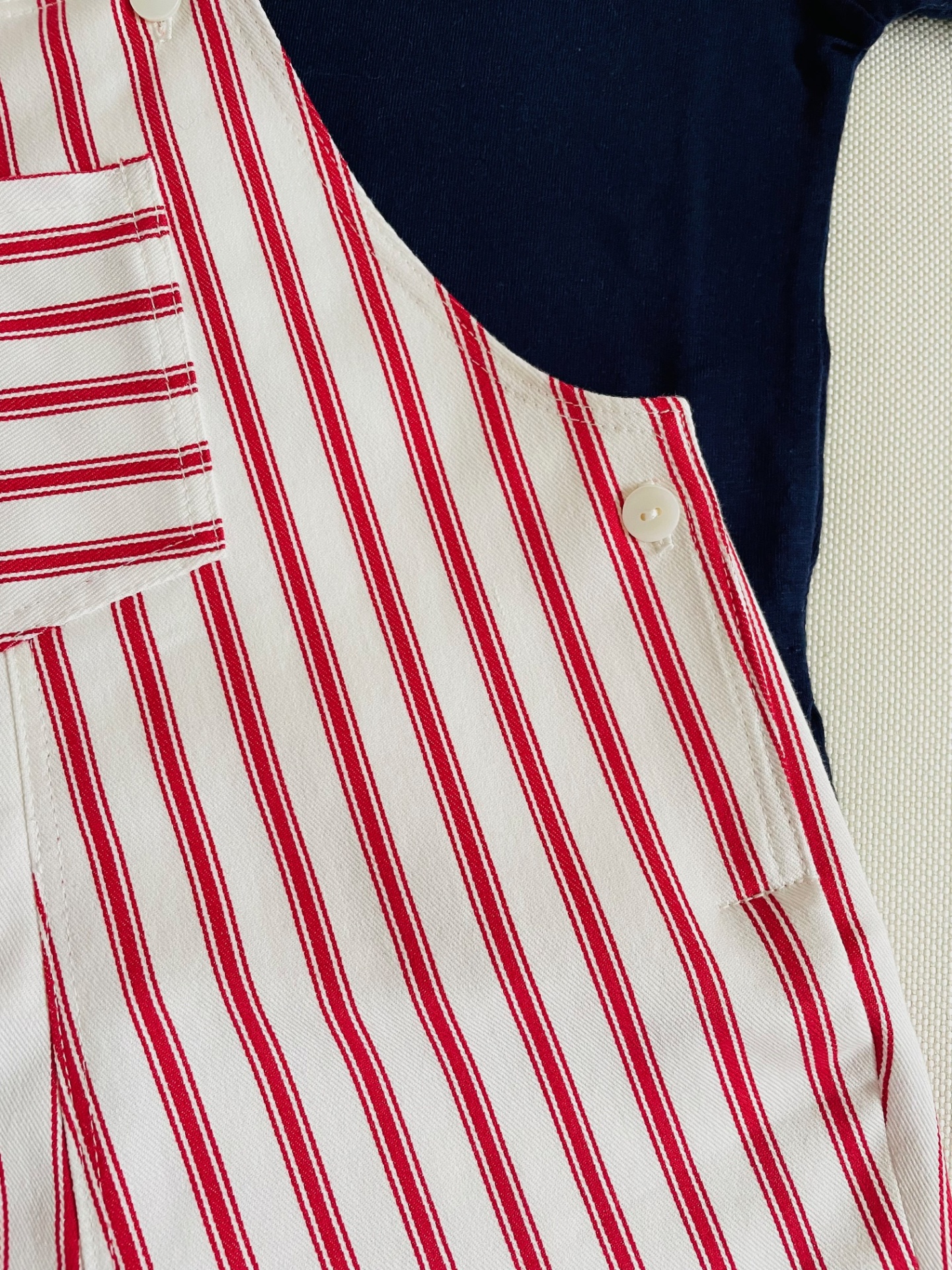 Jardineiras Afonso calção ricas vermelhas