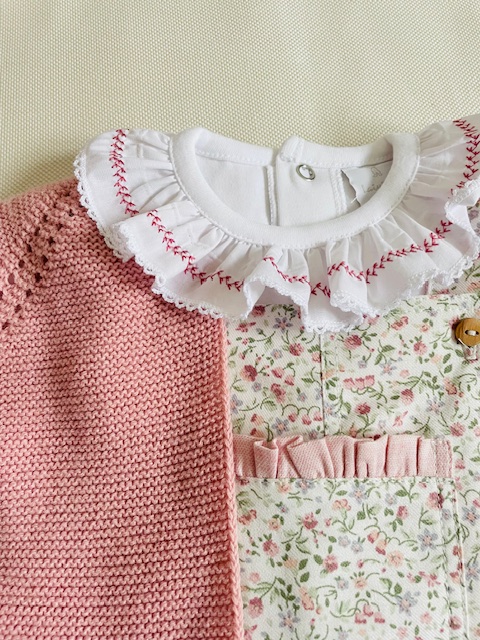 Jardineiras Rita floral rosa malva