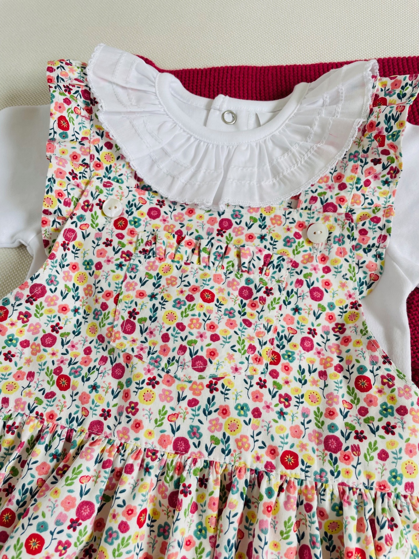 Saia com peitilho Primavera