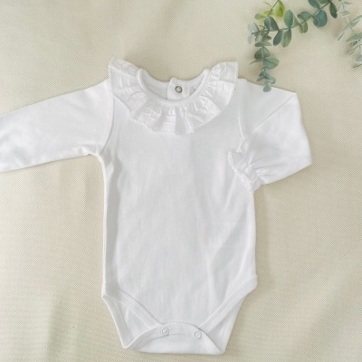 Body/Camisola com folho branco