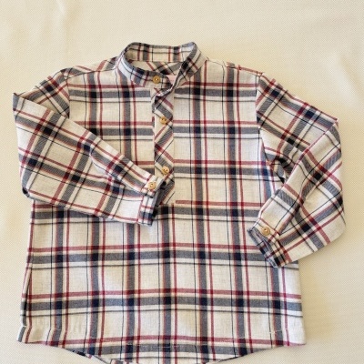 Camisa em tartan azul e bordô